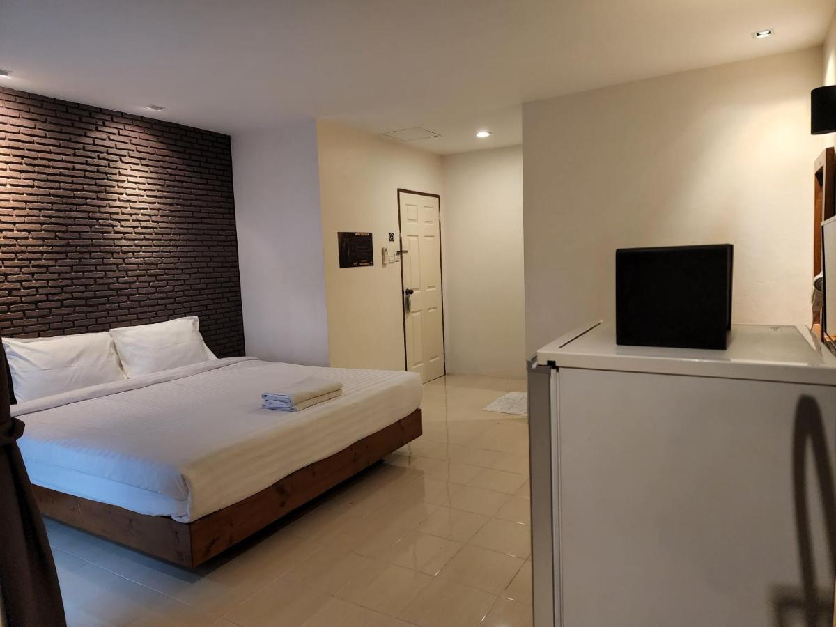 הוסטל Patong Dfeel House מראה חיצוני תמונה